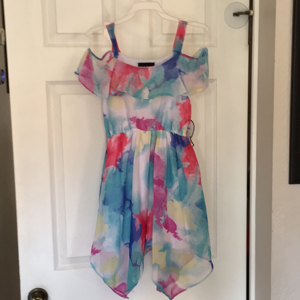 Cute Colorful Cold-shoulder dress